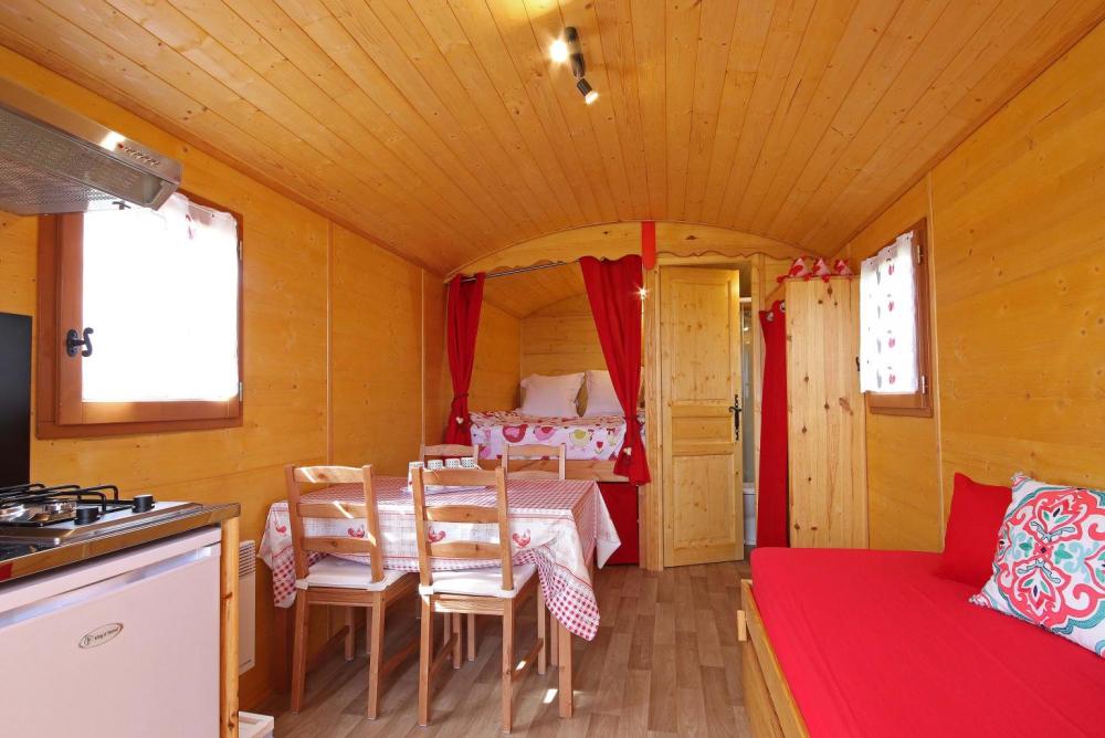 Fabricant de caravanes en bois : constructeur de caravane roulotte ...